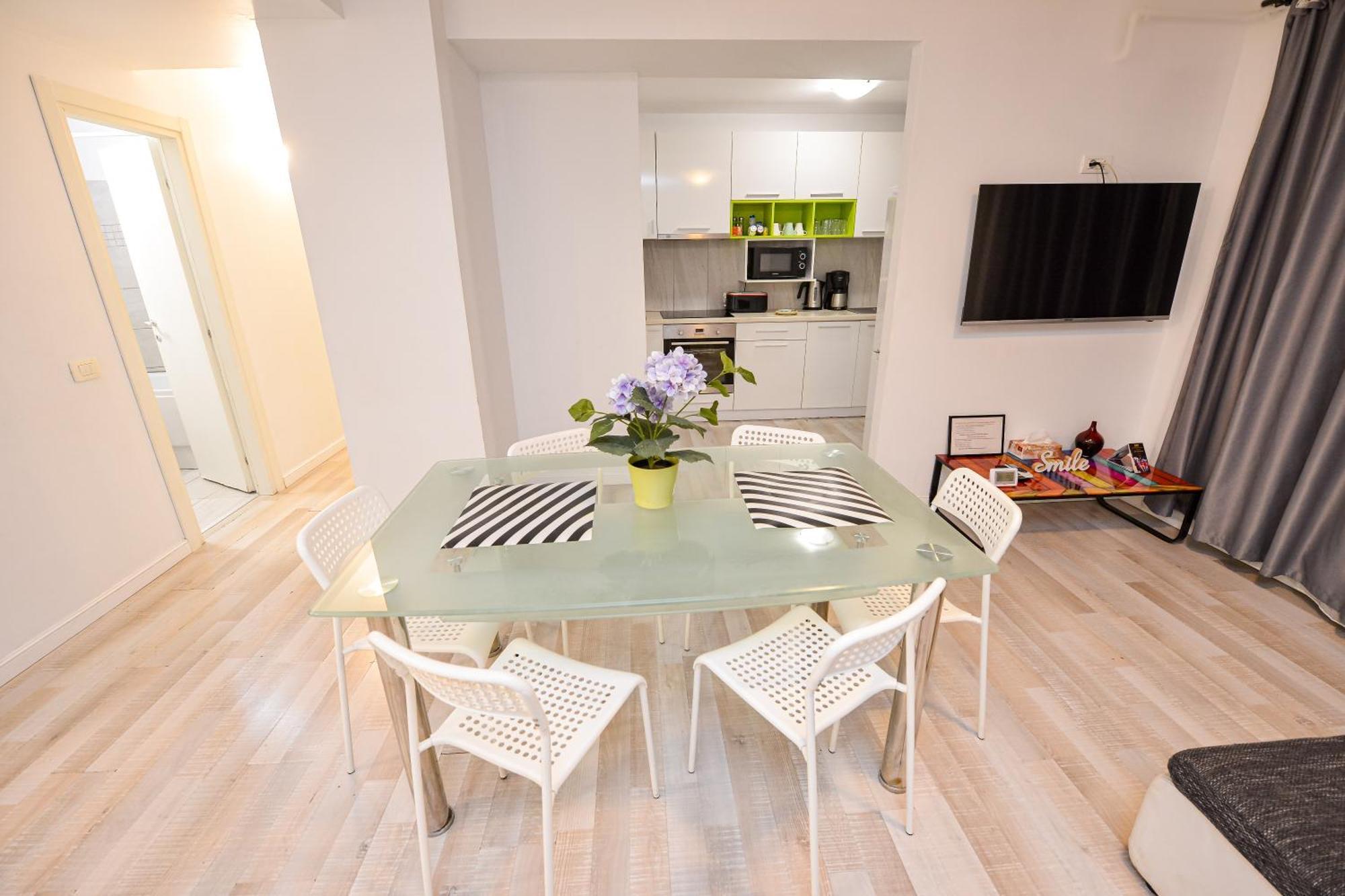 Pierre Cardin Deluxe Apartment With Terrace By Magniflex Bukarest Exteriör bild