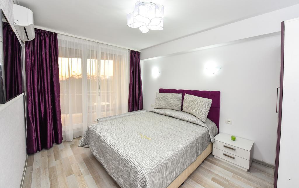 Pierre Cardin Deluxe Apartment With Terrace By Magniflex Bukarest Exteriör bild